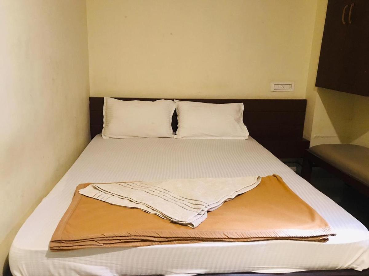 Staymaker Bright Palace Residency Simoga Kültér fotó