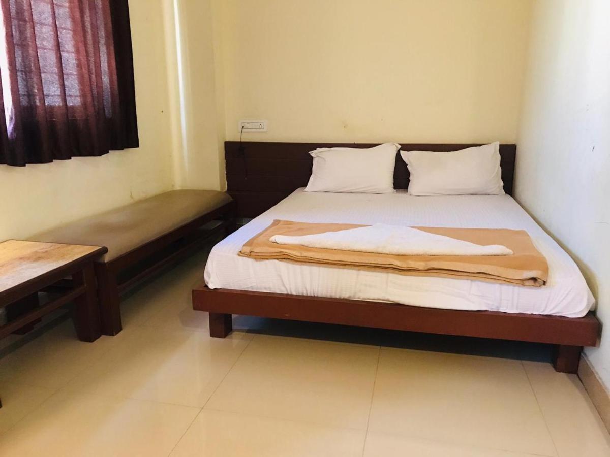 Staymaker Bright Palace Residency Simoga Kültér fotó